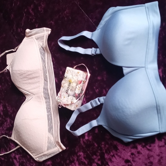BRA 36DD and beige 3xl bra 🛍️ - Picture 1 of 4